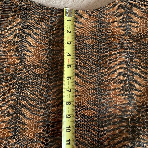 Hobo Purse - Tiger Metallic - Picture 11 of 14